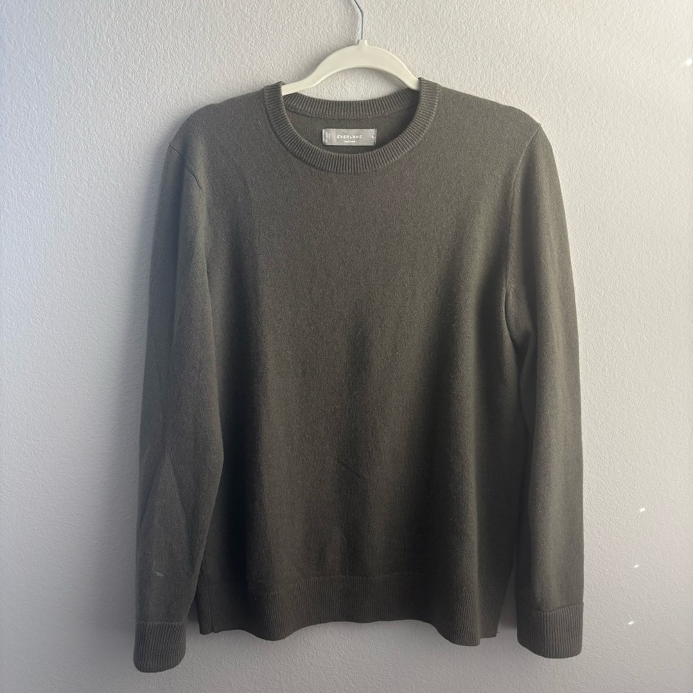 EVERLANE Crewneck Moth Green 100% CASHMERE SWEATER Size Small